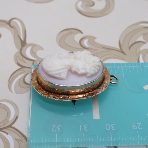 Antique 10k Carved Coral Cameo Brooch - Picture 4 of 8